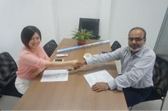 Saudi Arabia customer purchased TOP oil distillation machine EOS Un client saoudien a acheté la machine de distillation d'huile TOP EOS